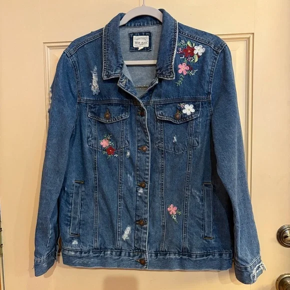 Wax Jean Floral Embroidered distressed jacket size L - Picture 1 of 9